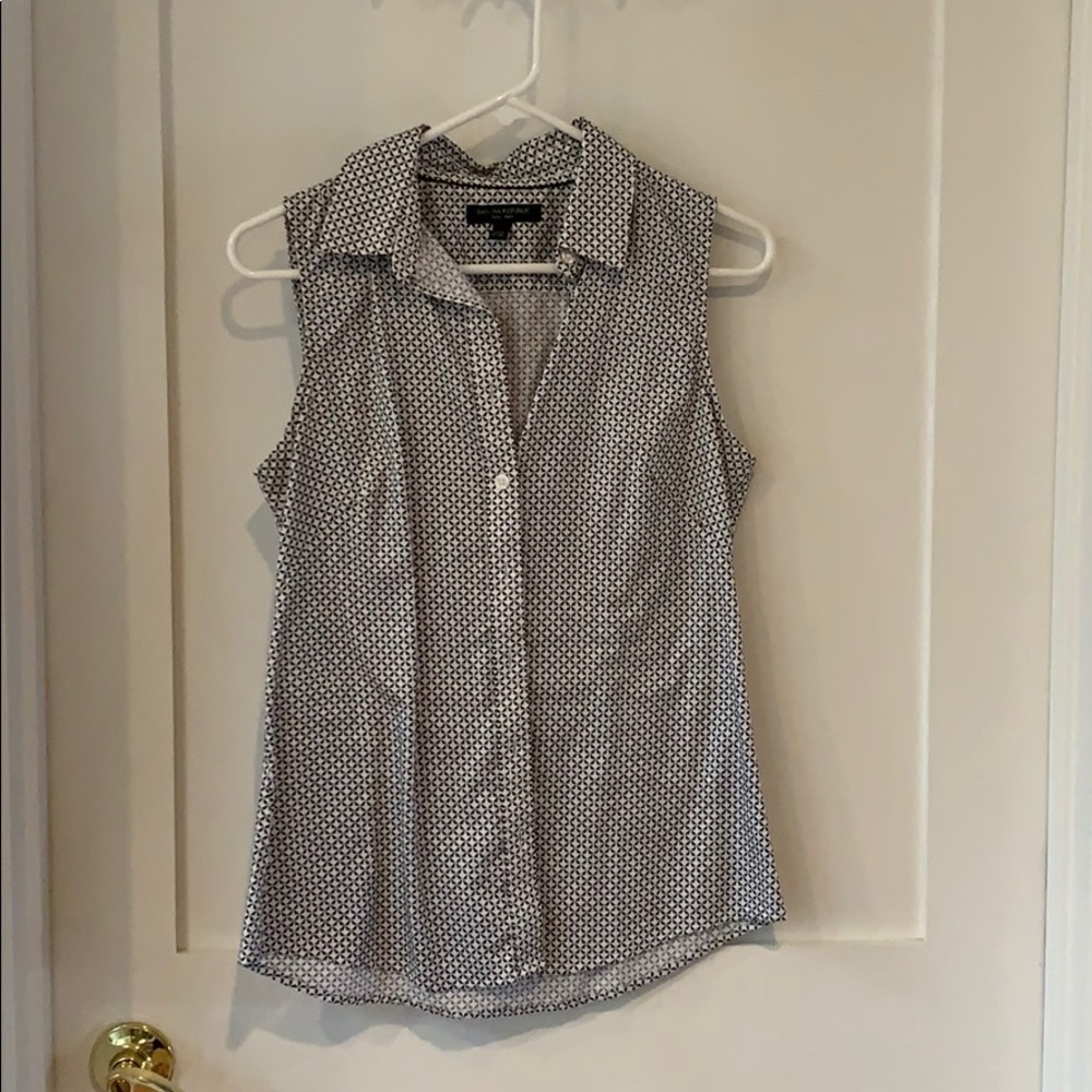 Banana Republic Sleeveless Shirt